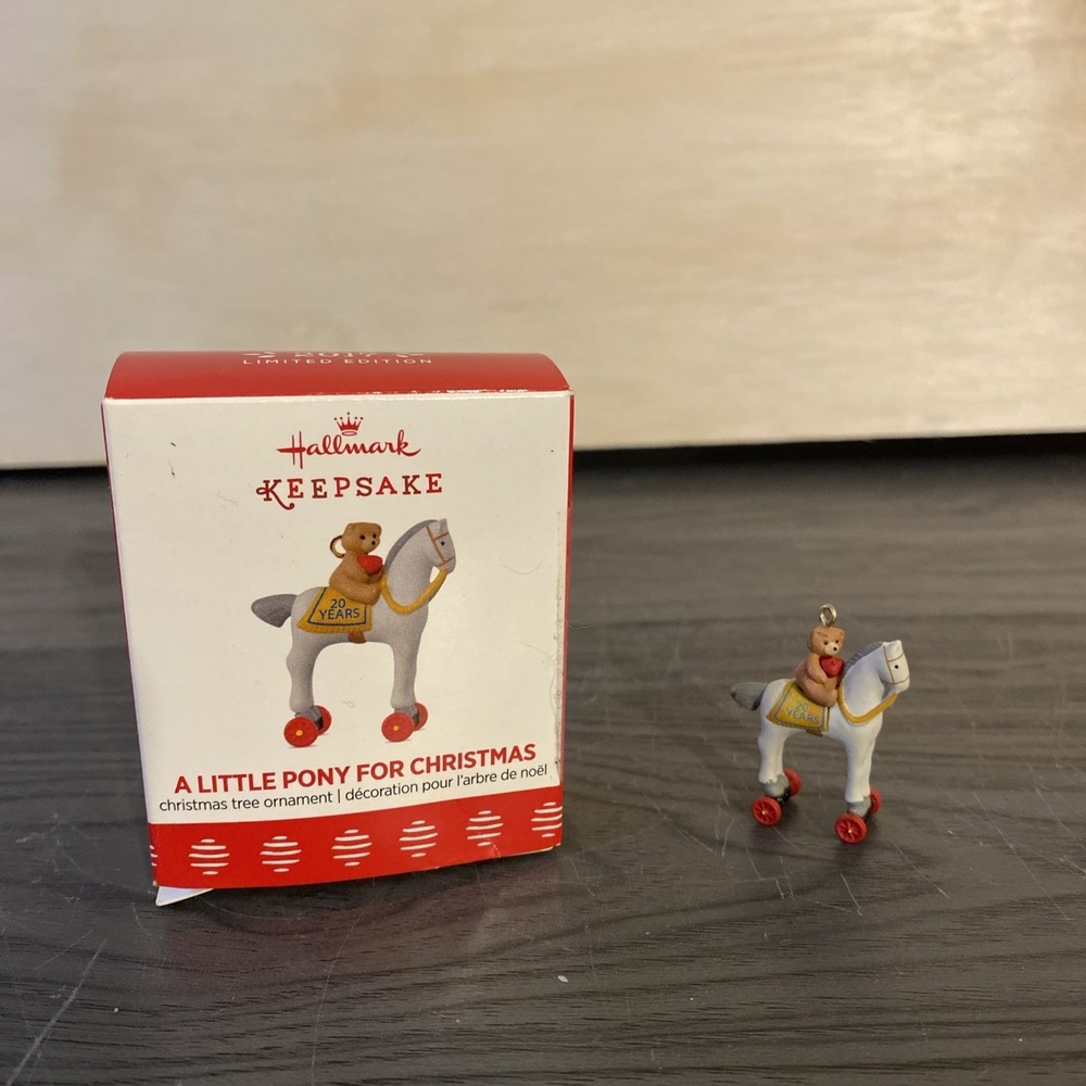 Hallmark 2017 Limited Edition Miniature A Little‎ Pony For Christmas Ornament